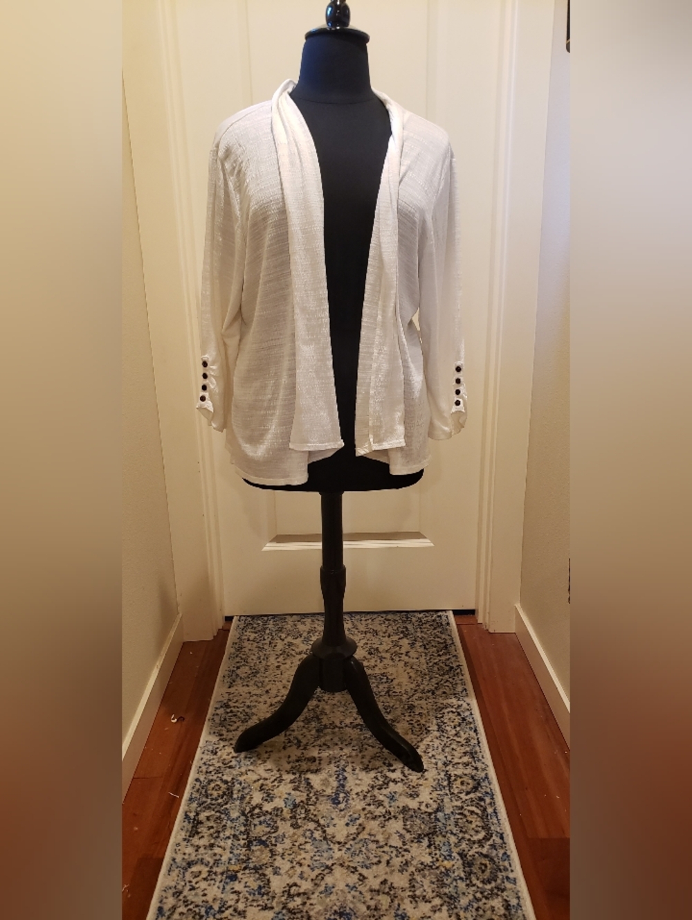 Retrology Womens Open-Front White Women’s Cardigan with Button-Sleeve Detail